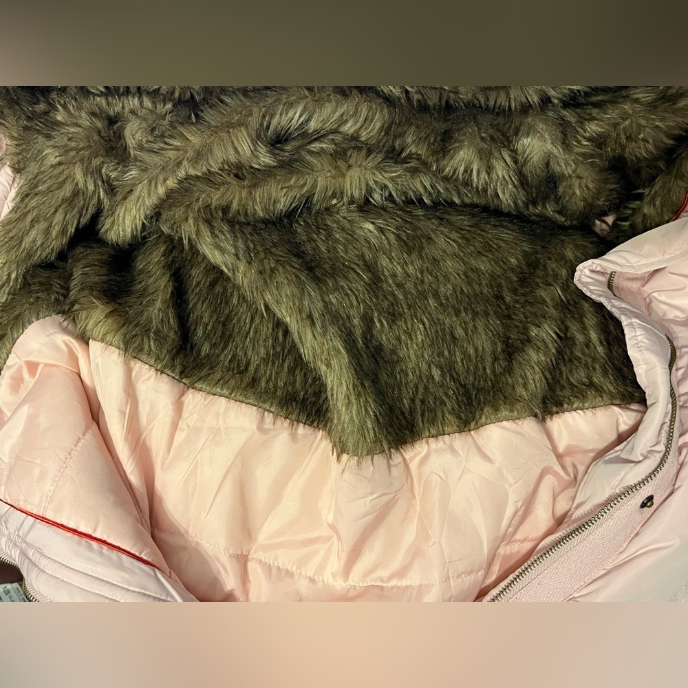 NWOT- Remikstyt Woman’s Winter Coat Down Jacket, Zipper Hood, Faux Fur Inside - Picture 14 of 16